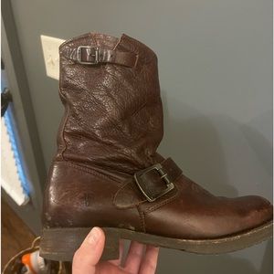 Frye veronica short brown boots